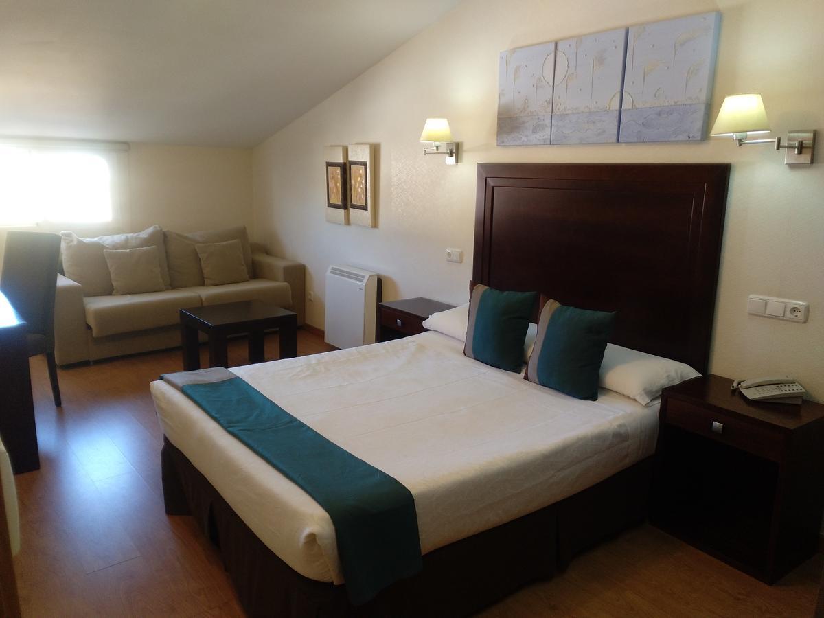 Hotel&Spa PLAZA Arriate Exterior foto