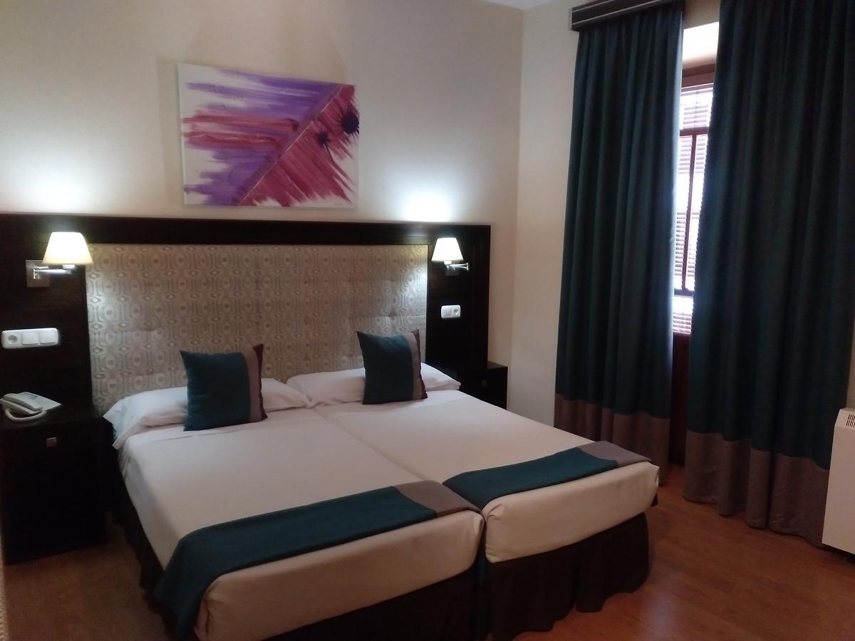Hotel&Spa PLAZA Arriate Exterior foto