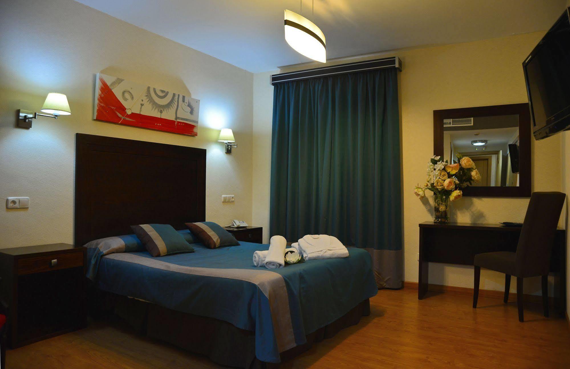 Hotel&Spa PLAZA Arriate Exterior foto