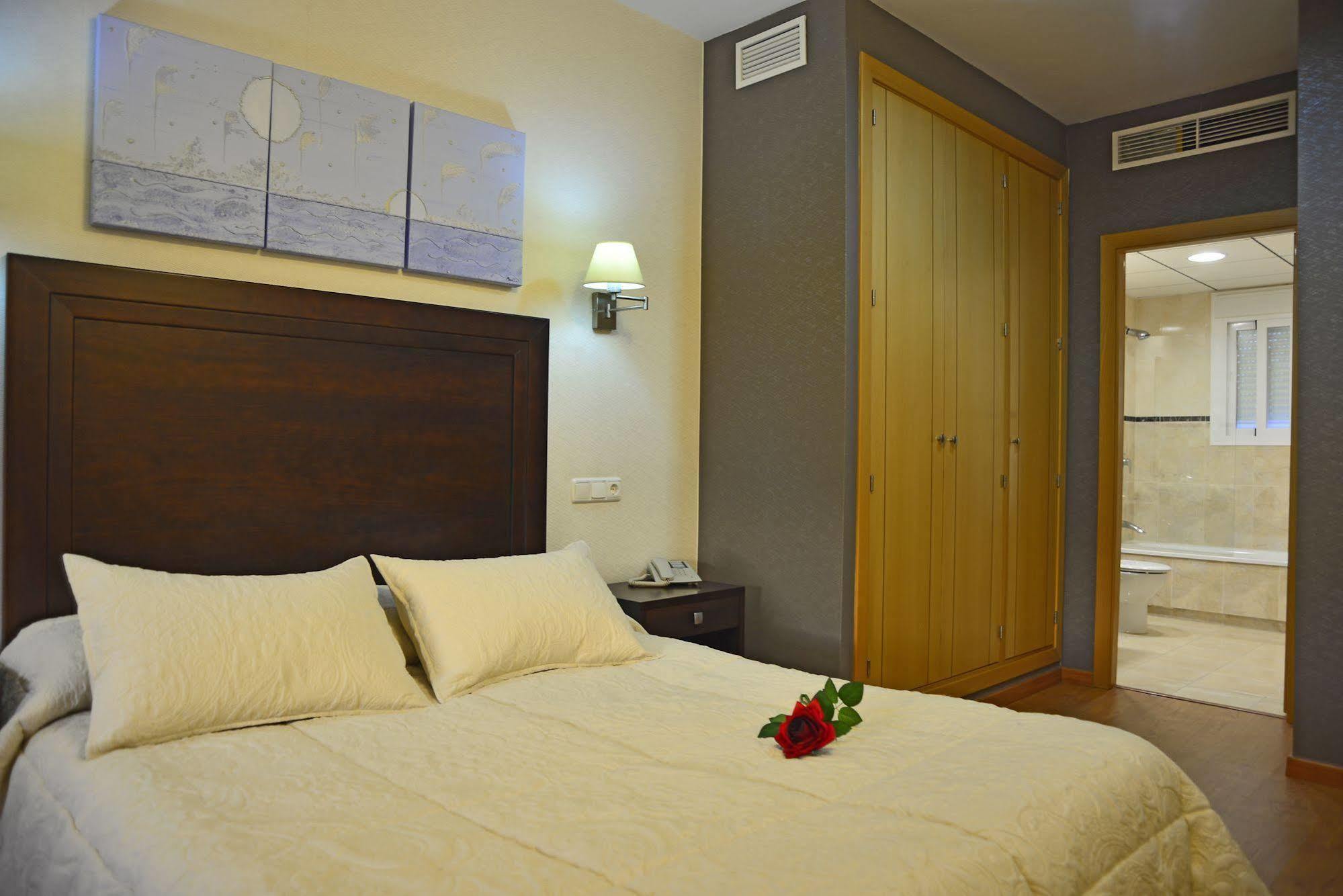 Hotel&Spa PLAZA Arriate Exterior foto